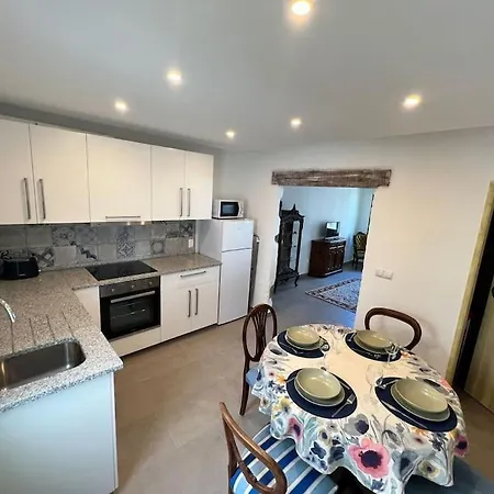 Dom wakacyjny Casa Porta Velha 2 Bed *